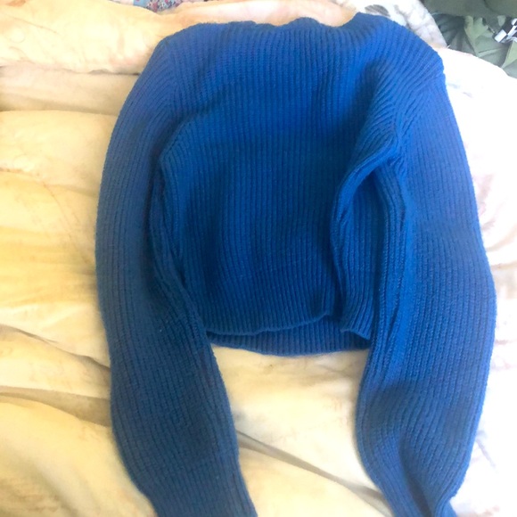 Blue knit top - Picture 2 of 4